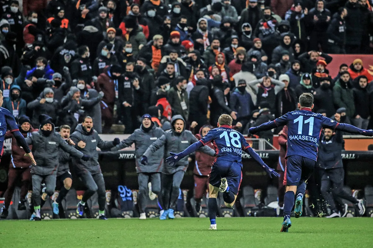 Bir Galatasaray Maçı Hikâyesi...