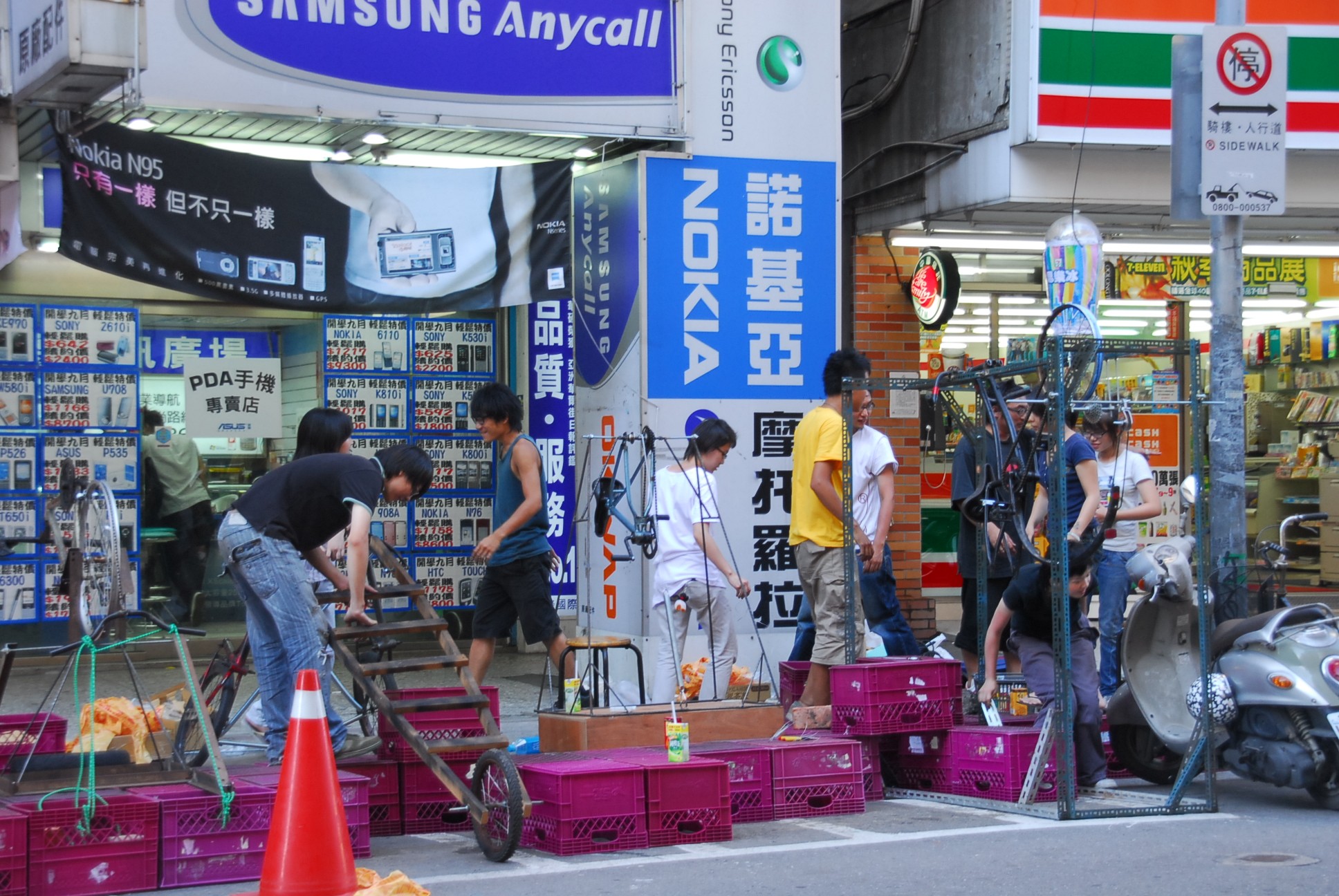 A photo of the space between two high-rise buildings in Taiwan