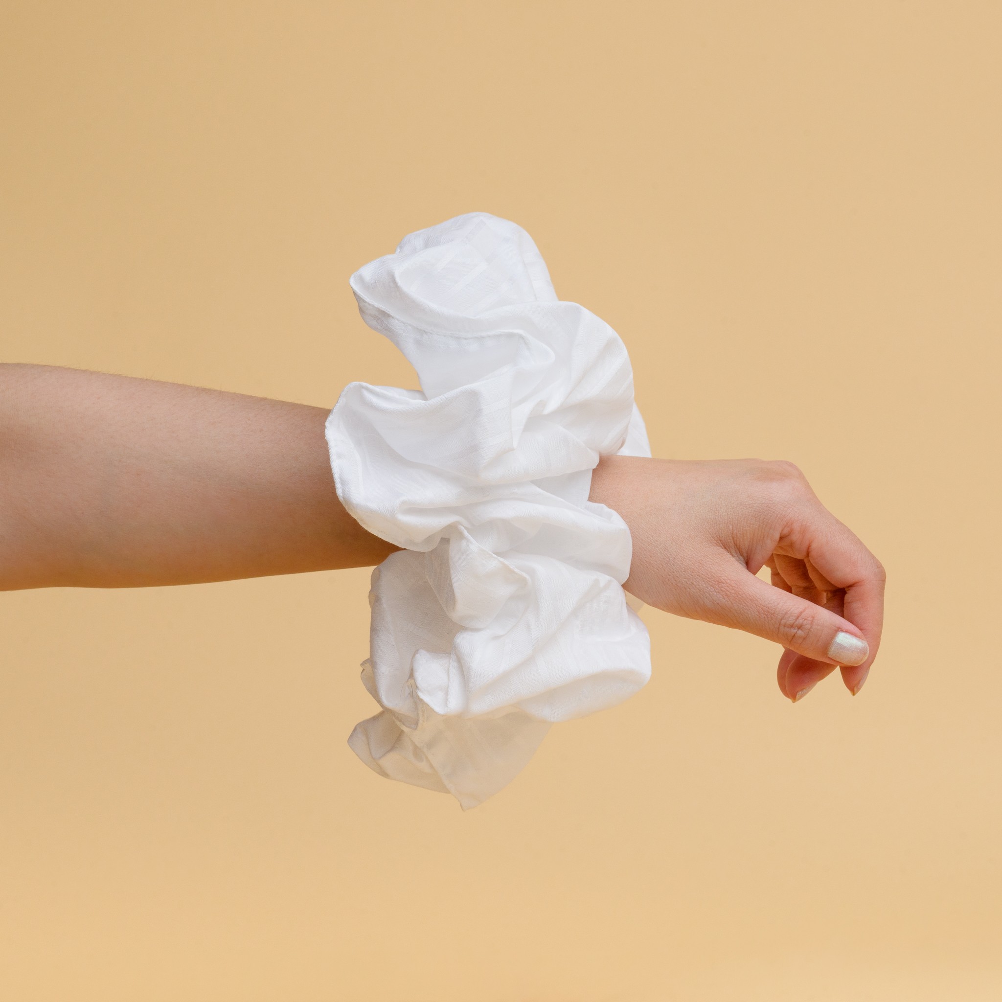 A big white scrunchie