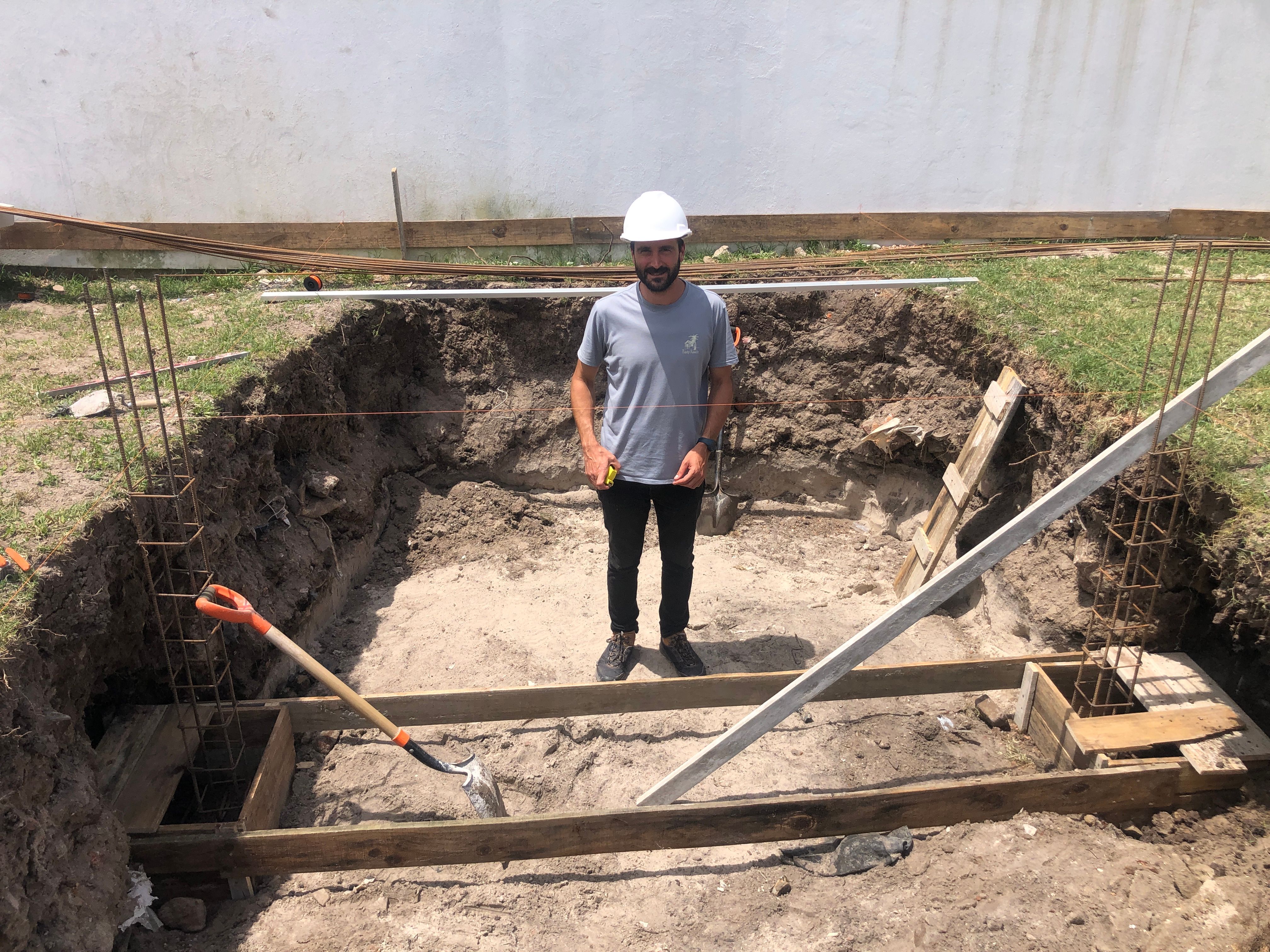 Ejecución de cimentación y pozo piscina