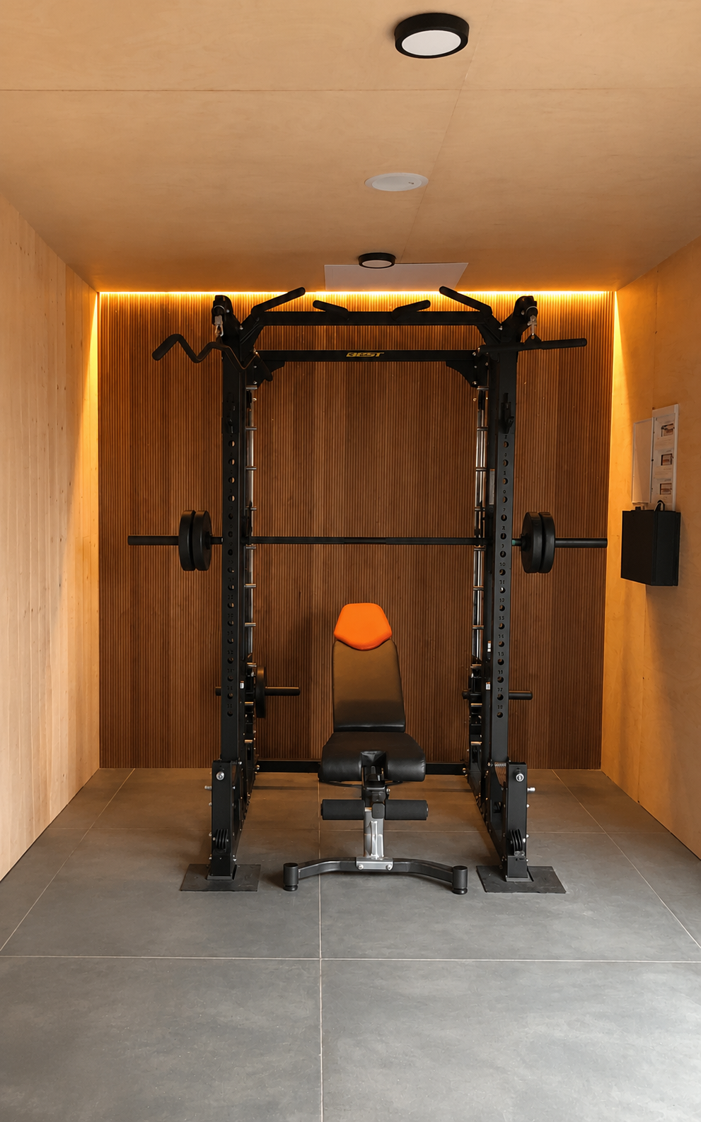 Espacio de gimnasio acogedor