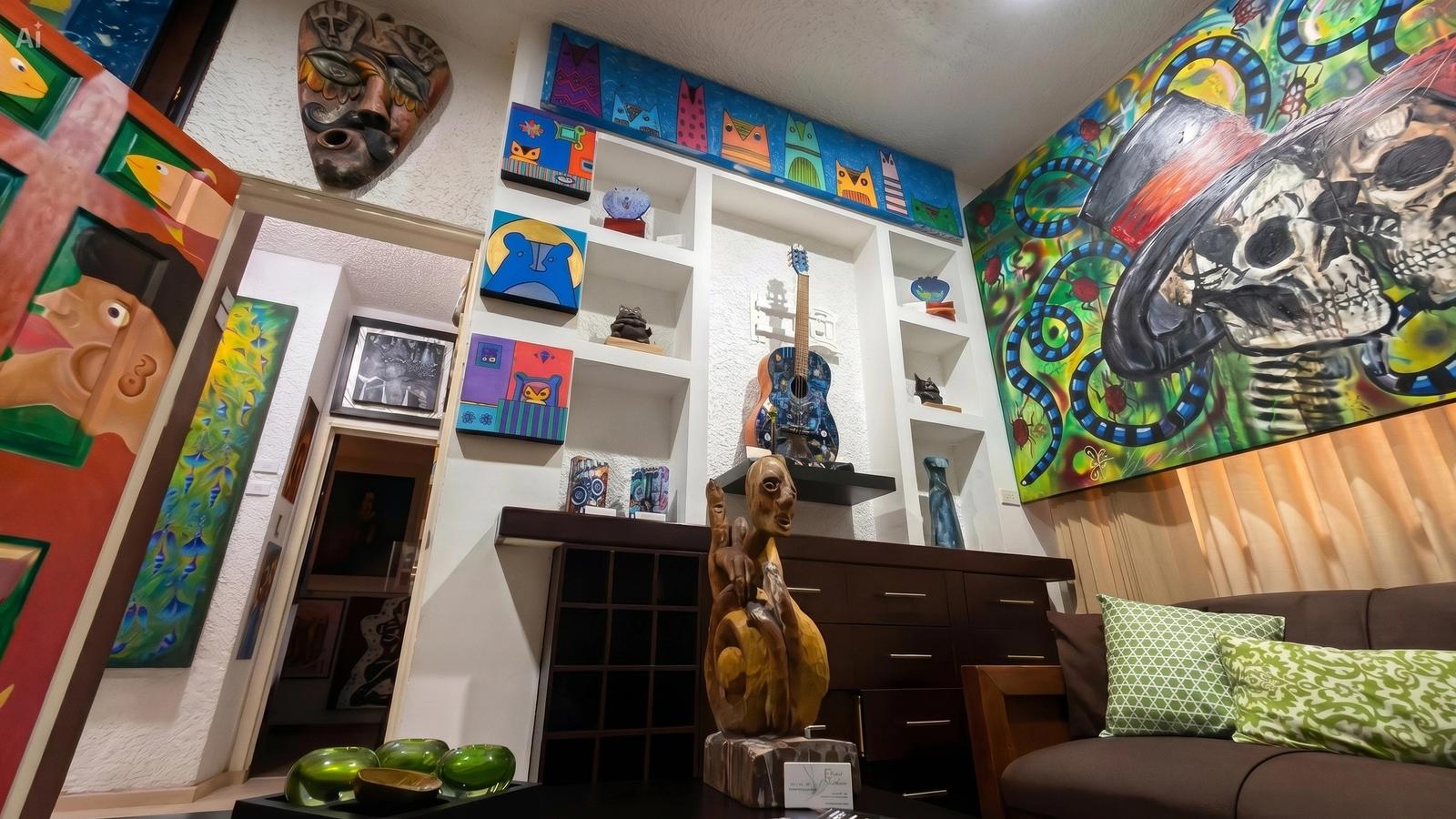 Salas Art Gallery 3