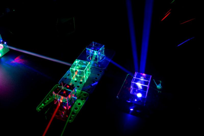 Why are UV lasers used applications, characteristics and types