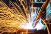Laserschweißen in einer Automobilzulieferindustrie