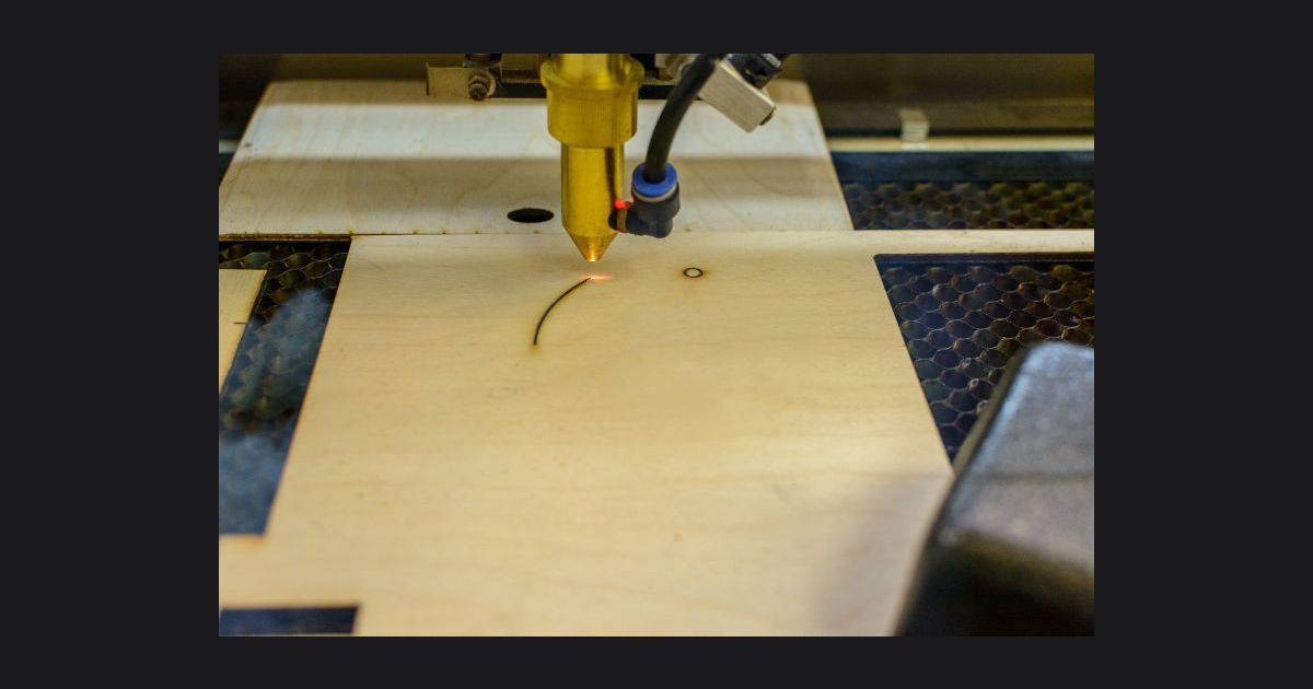 Portachiavi In Legno – Spider Man – BeeCreative Portachiavi In Legno – Spider Man – BeeCreative