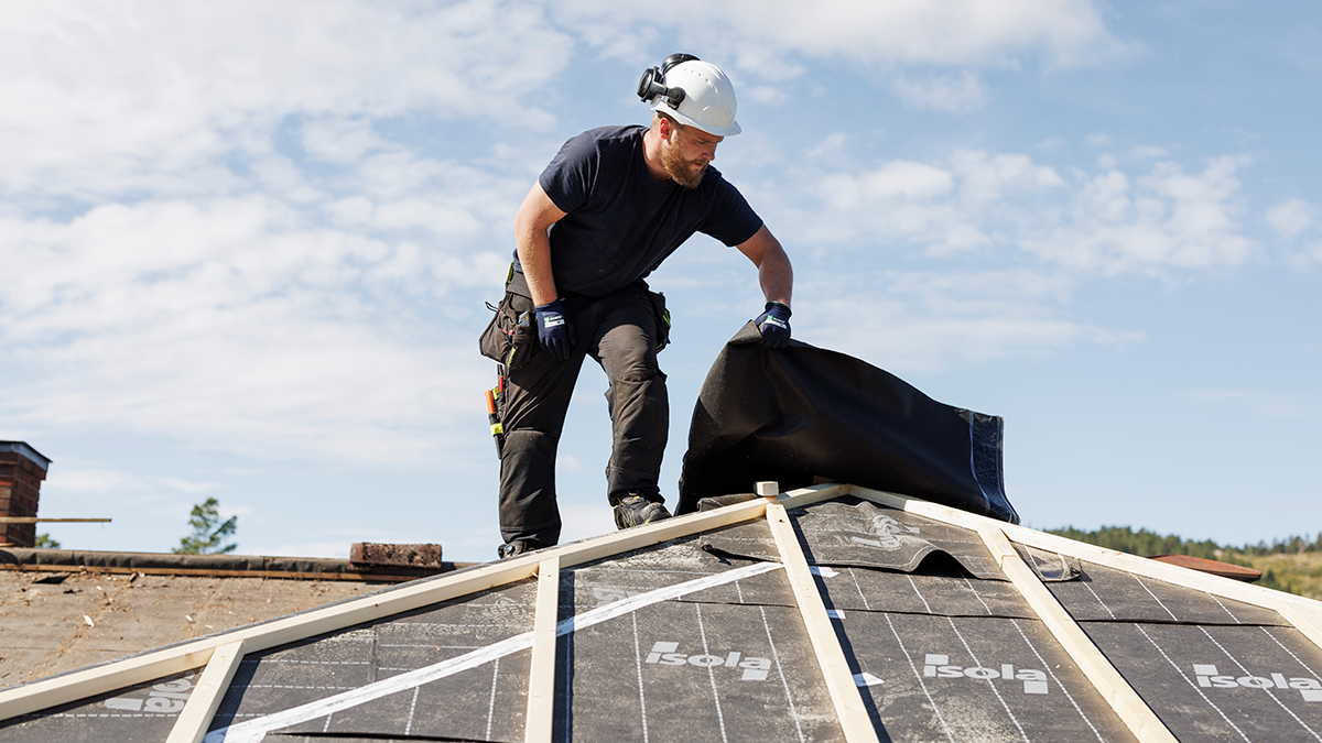 Takarbeid under takbytte – mulighet for etterisolering og Enovastøtte.