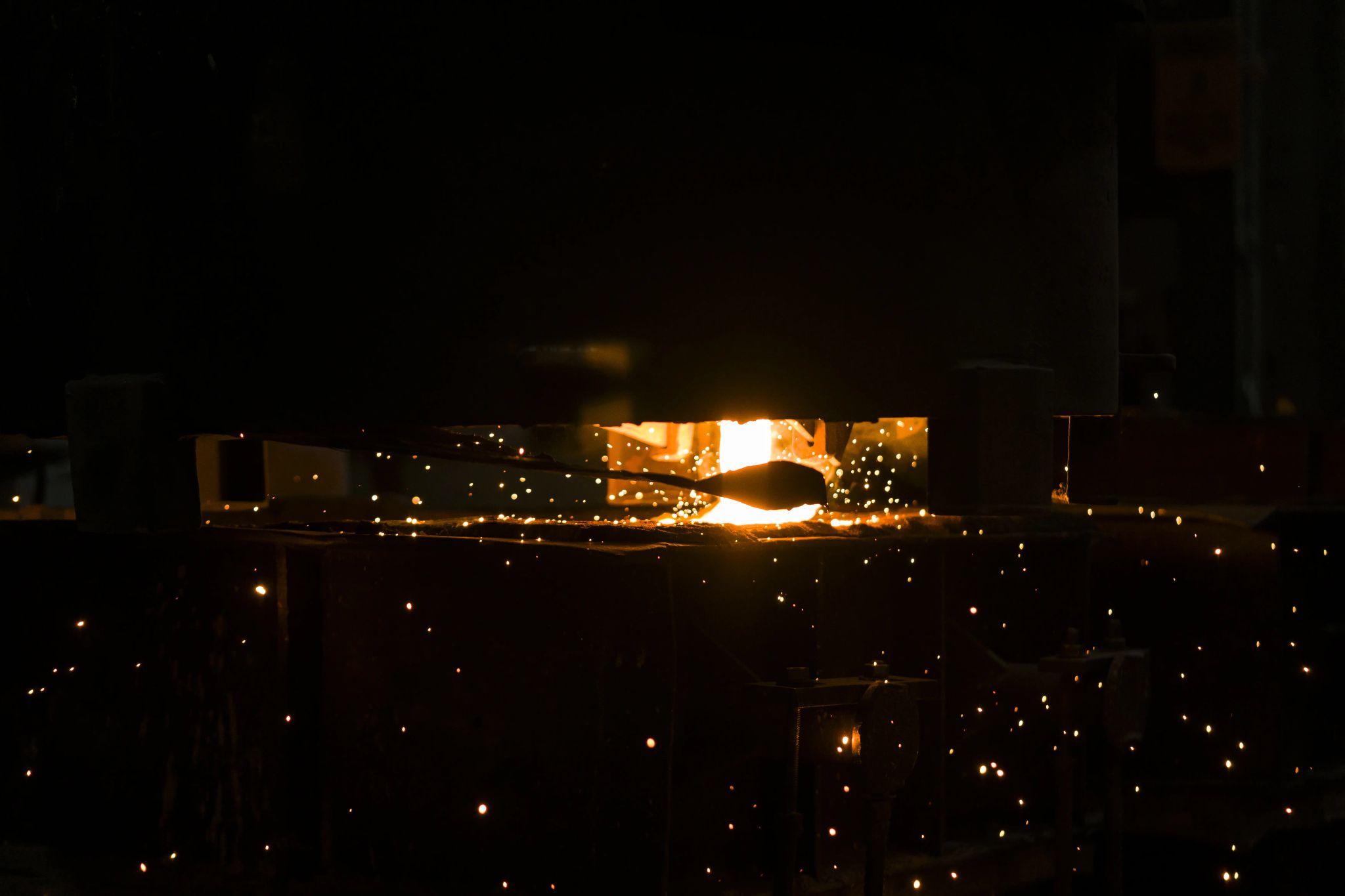 Electric furnace during active heat treatment process
