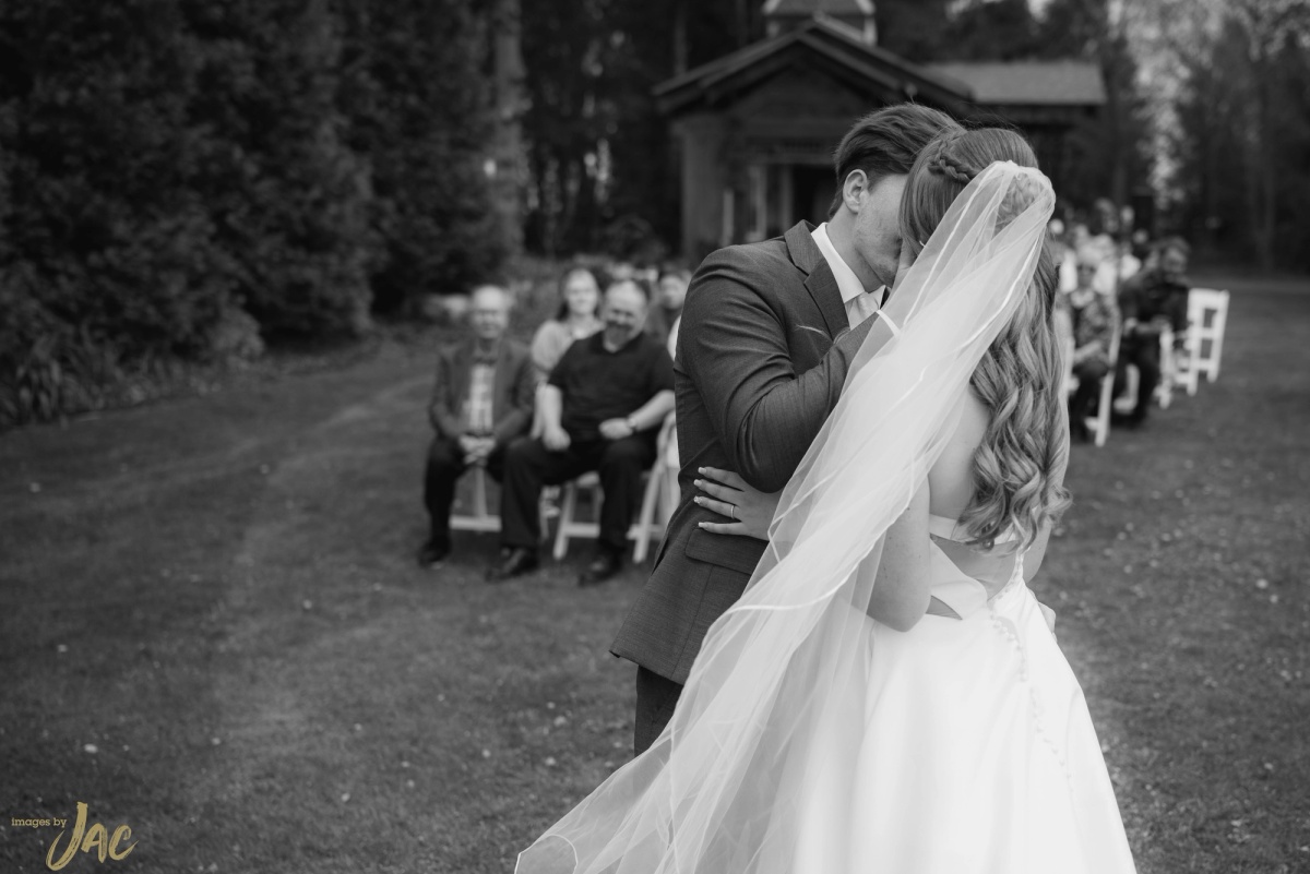 Brianna + Conner — photo 12