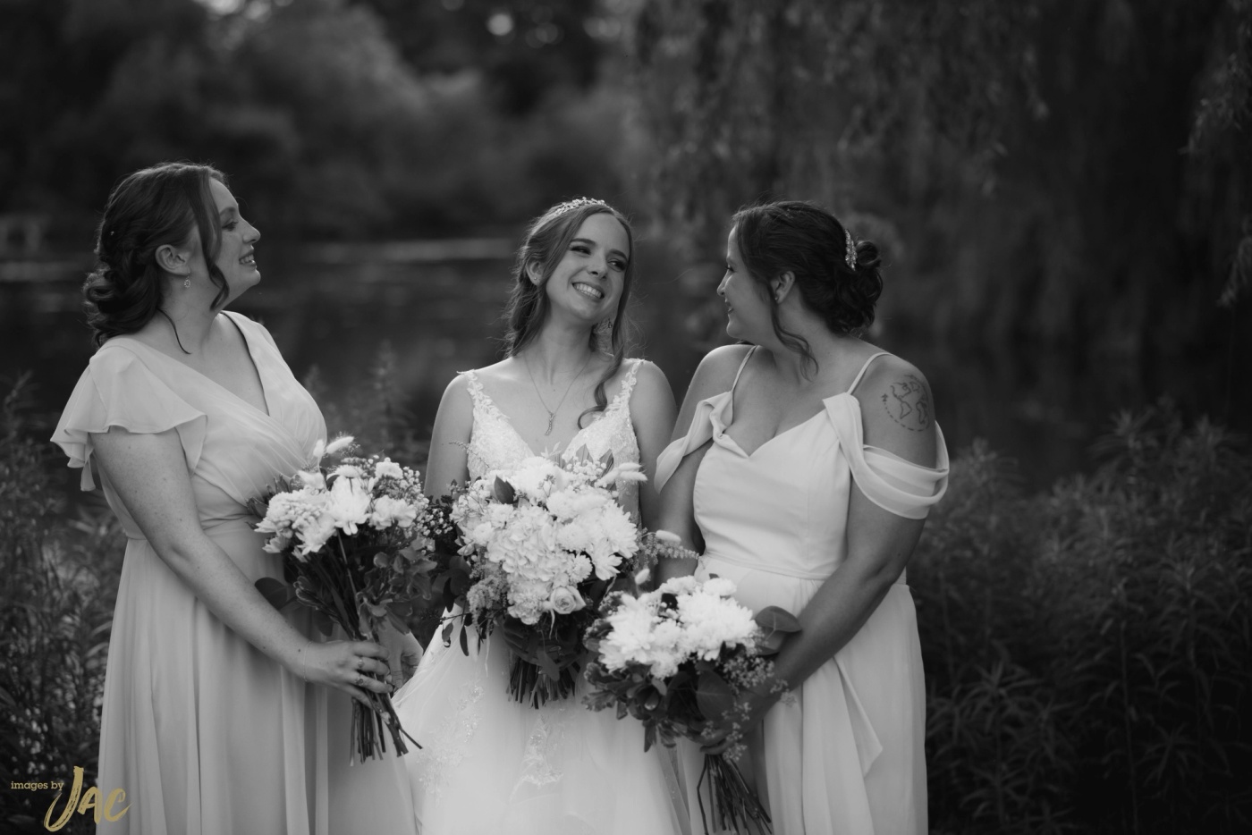 images by JAC B&W Wedding Photo