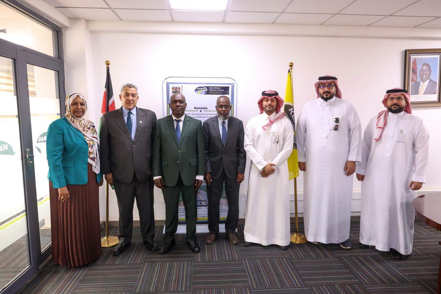 KeNHA officials pose for a group photo with their counterparts from Saudi Fund for Development