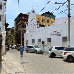Mandhry Mosque: A Timeless Jewel of Mombasa’s Islamic Heritage