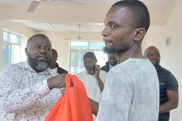 Over 200 Kisumu families benefit from Ramadhan food drive