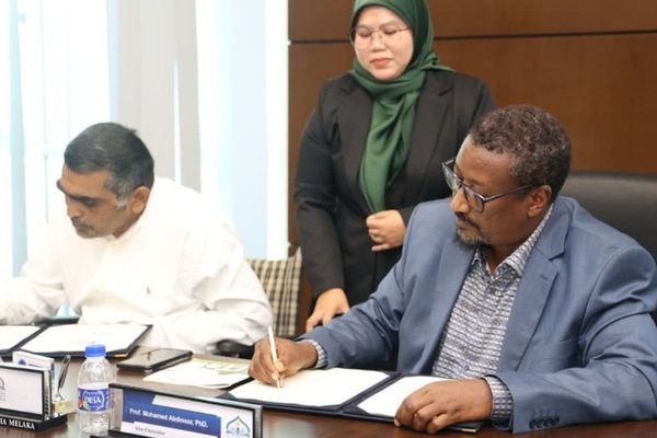 IUK signs academic partnerships with Malaysian Universities