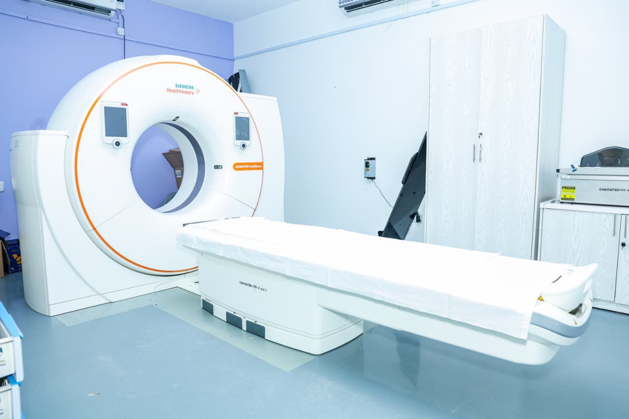 The newly installed Linear Accelerator (LINAC) radiotherapy machine at the Coast Geral Hospital