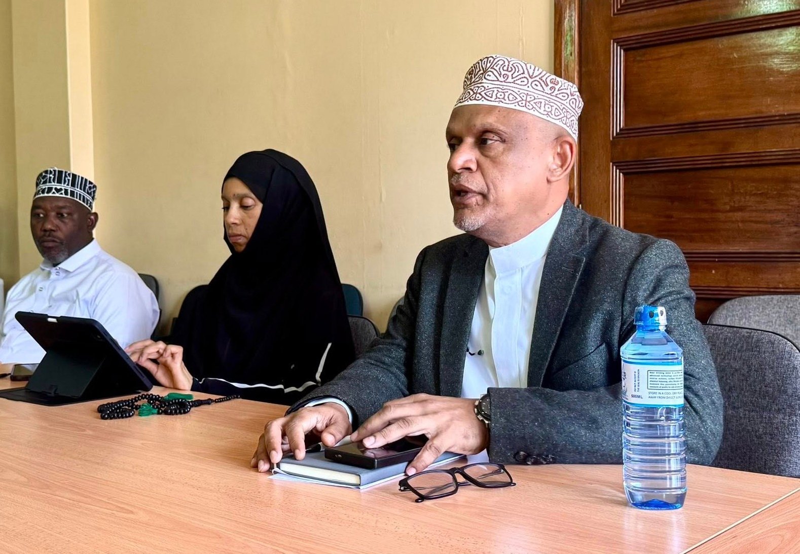 Selection panel chairman Mohammed Alawi, Sumayya Athman and Sheikh Hassan Ali Amin during a courtesy visit to the Supreme Council of Kenya Muslims (SUPKEM) 