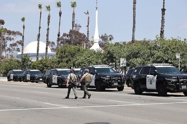 Heroic security guard killed in San Diego mosque shooting