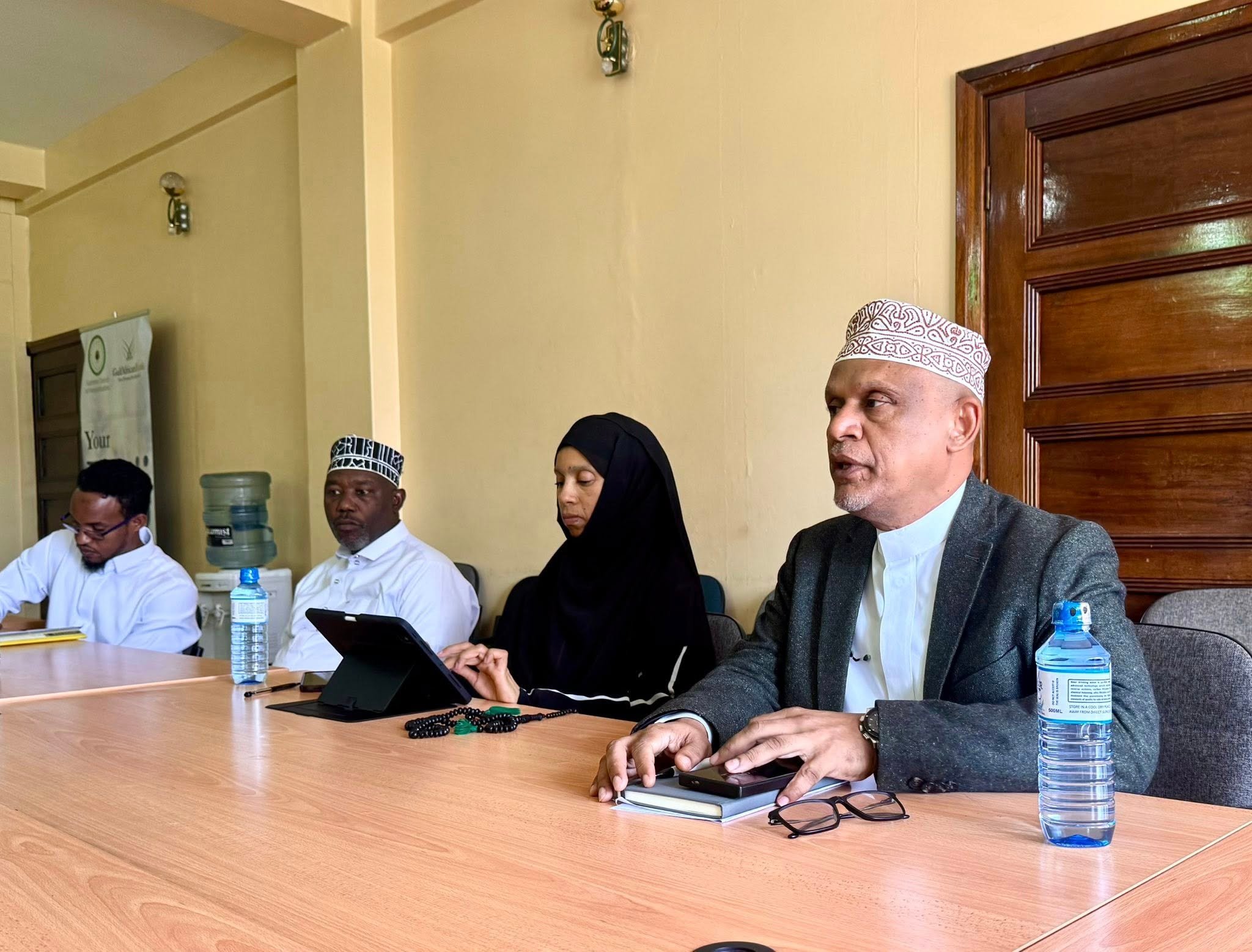 Wakf Commission chairperson Mohamed Alawi with other members during a courtesy call at Supkem