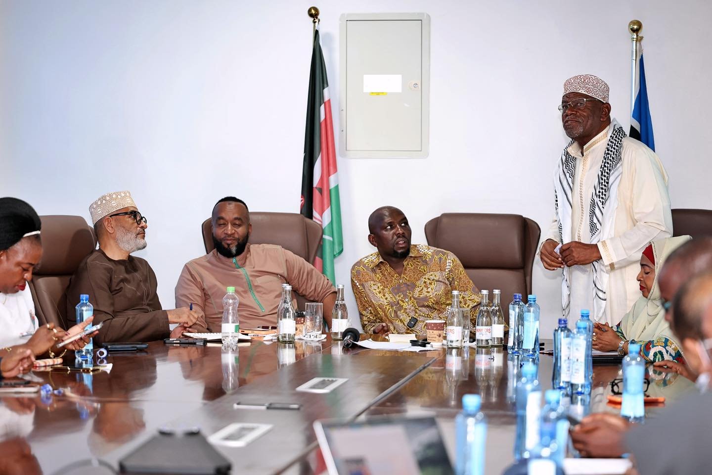 Changamwe MP Omar Mwinyi speaks during the consultative meeting between coastal leaders and the Interior CS Murkomen
