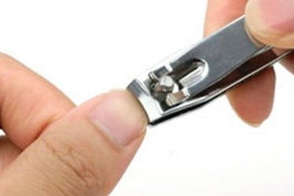 Cutting nails during the first ten days of Dhul-Hijjah-A clarification