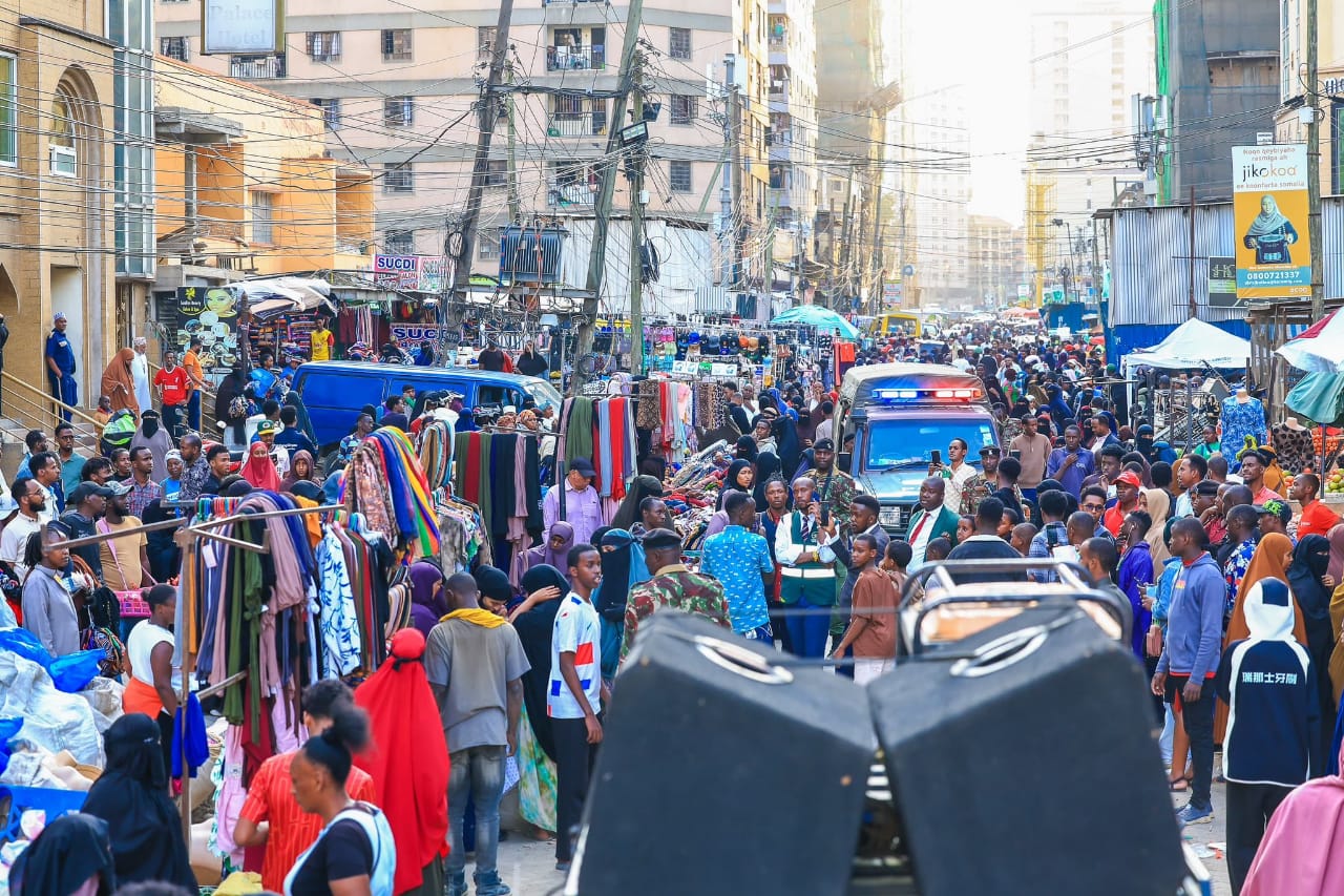 Abide by law or face stern action, Eastleigh hawkers told 