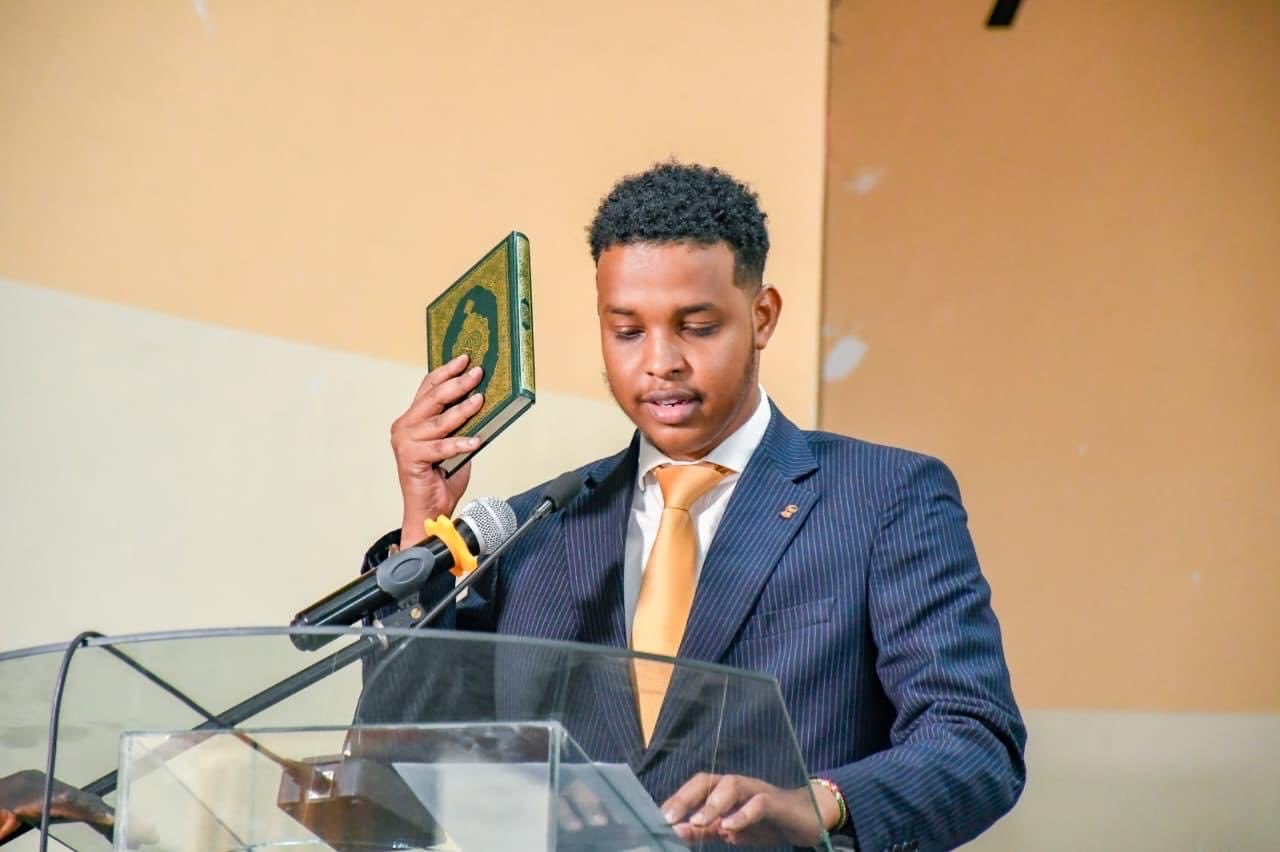 Ahmed Rashid takes the oath of office
