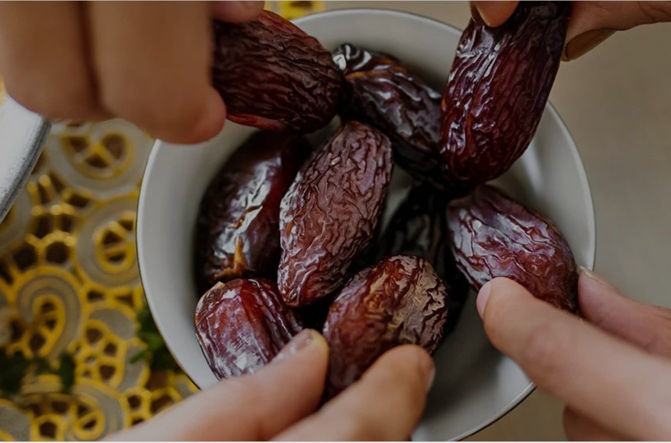 Why You Need to Break Your Fast with Dates