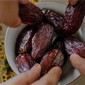 Why You Need to Break Your Fast with Dates