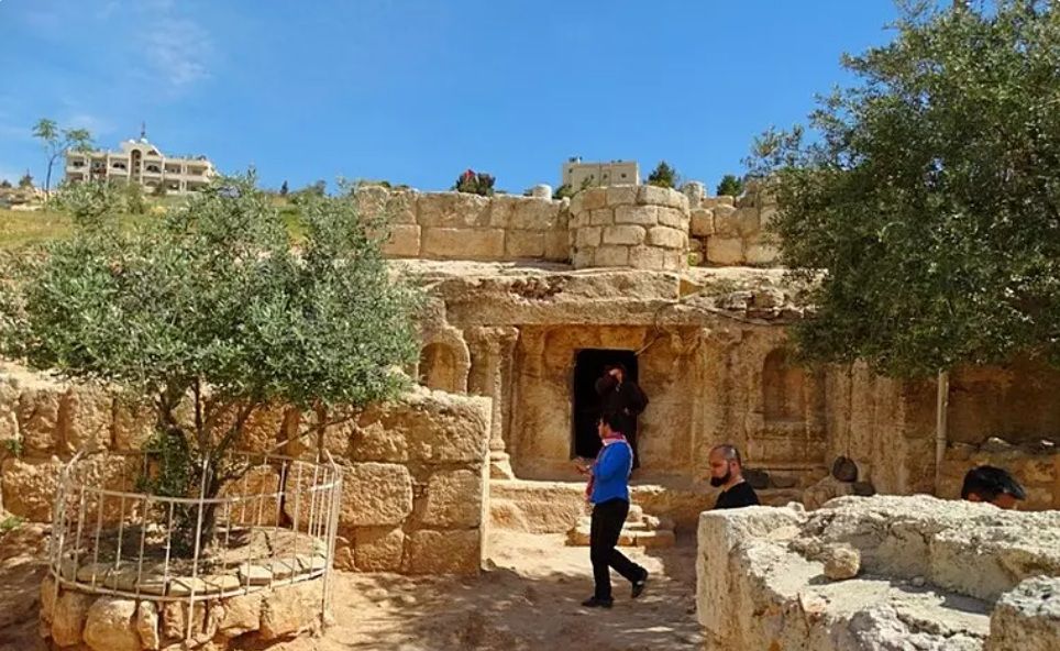 Quran: The Science in the story of the Cave