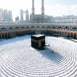 Uncertainty over Umrah as war rages on in Middle East