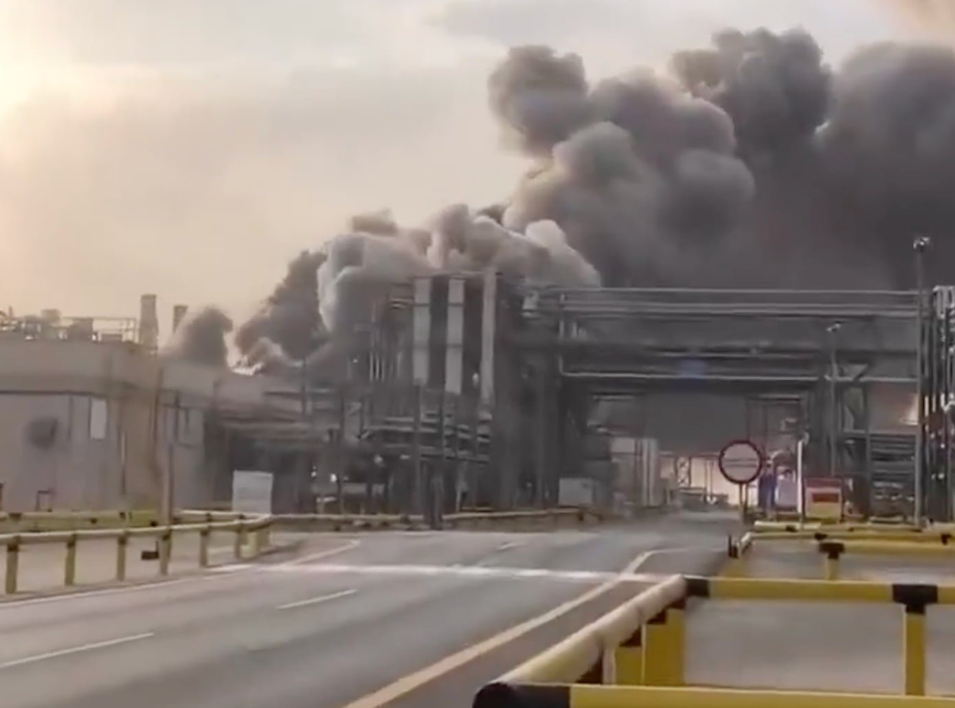 Saudi Aramco, the state-owned oil company of Saudi Arabia, shut down its Ras Tanura oil refinery following a drone attack at the facility.