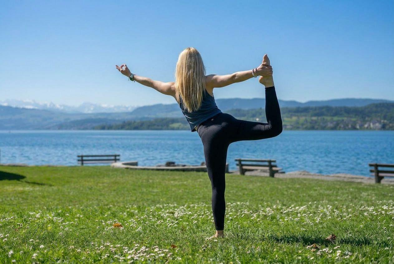 Yoga am Ufer des Zürichsees in Meilen