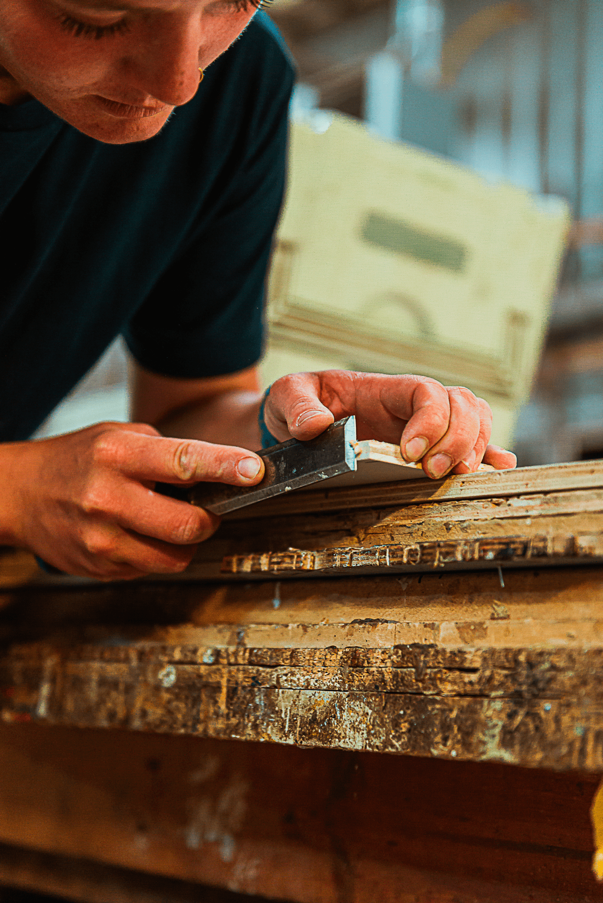 boatbuilder lizzie clarjis-hero-image