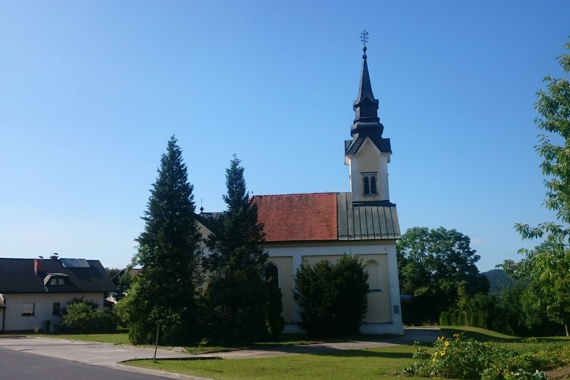 Cerkev Povišanja svetega Križa v Spodnjih Pirničah