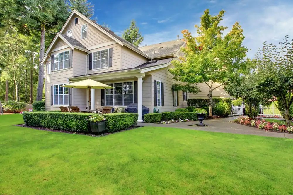 Comparison of homeowners insurance vs flood insurance coverage for Lowcountry South Carolina homeowners