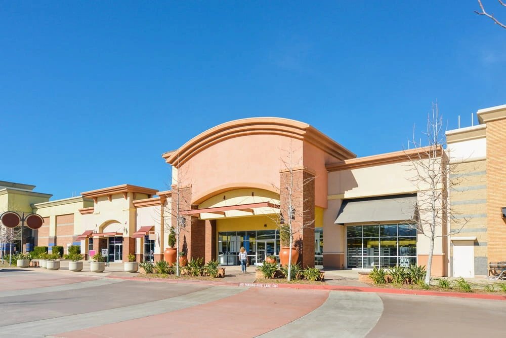 Commercial property buildings in the Charleston SC area that may benefit from commercial property insurance coverage.