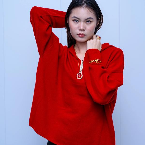 s029Bright Red Oversized Hooded Knit Sweater 3