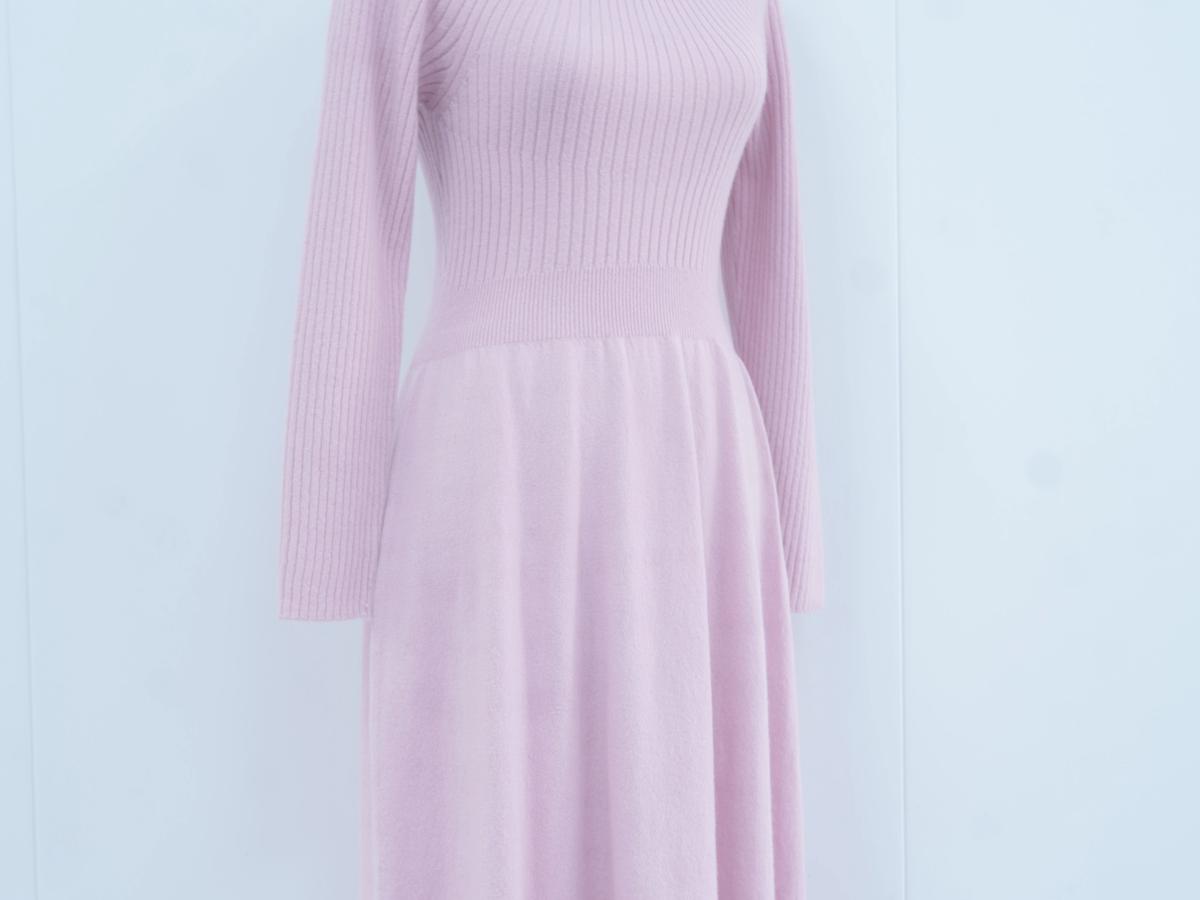 s008Sakura Pink Waist-Defined Knit Dress