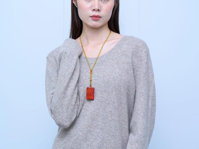 s038Misty Light Gray V-Neck Relaxed Knit Top