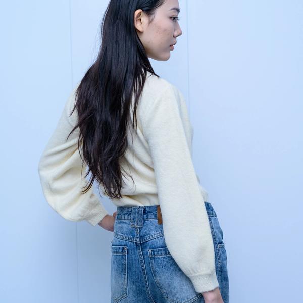 s049Cream Yellow Textured Ruffle Collar Knit Cardigan 2