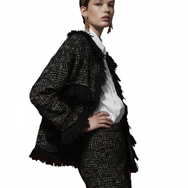 s061Black & White Tweed Fringe Trimmed Chanel-Style Co-ord Set 2