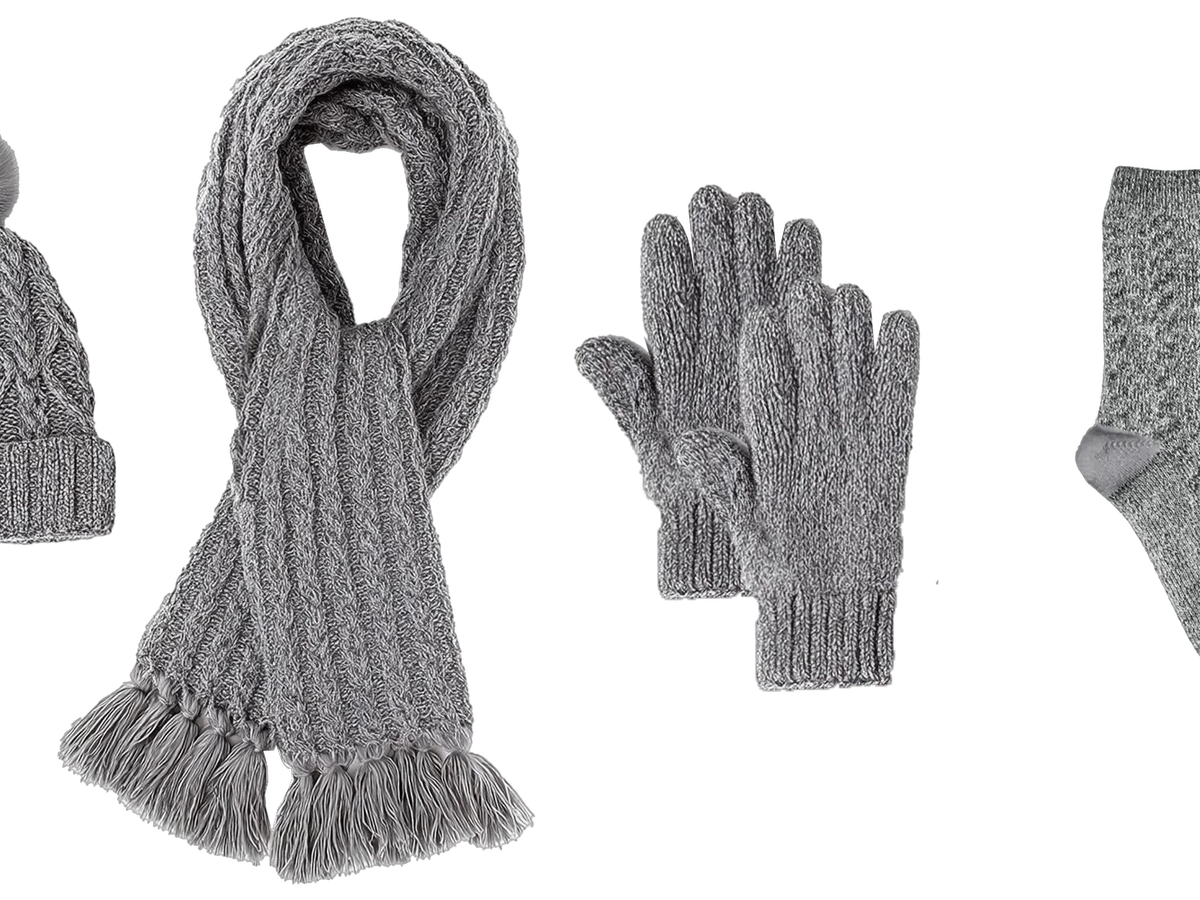 Cable Knit Pom Pom Fringe 4-Piece Winter Set