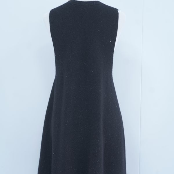 s006Black V-Neck Sleeveless Knitted Dress 3