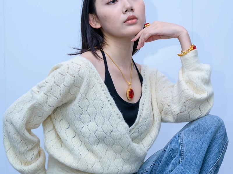 s055Cream Yellow Diamond Lace V-Neck Relaxed Knit 