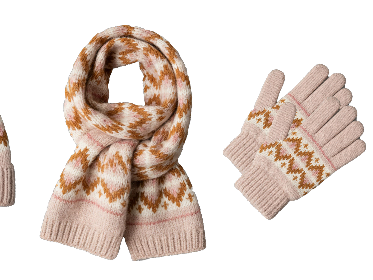 Fair Isle Pom Pom 4-Piece Winter Set