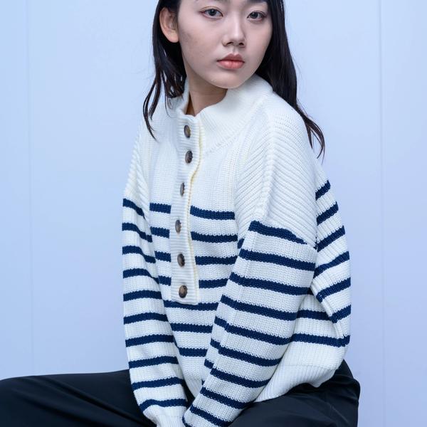 s041Navy Stripe Half-Placket Stand Collar Sweater 3