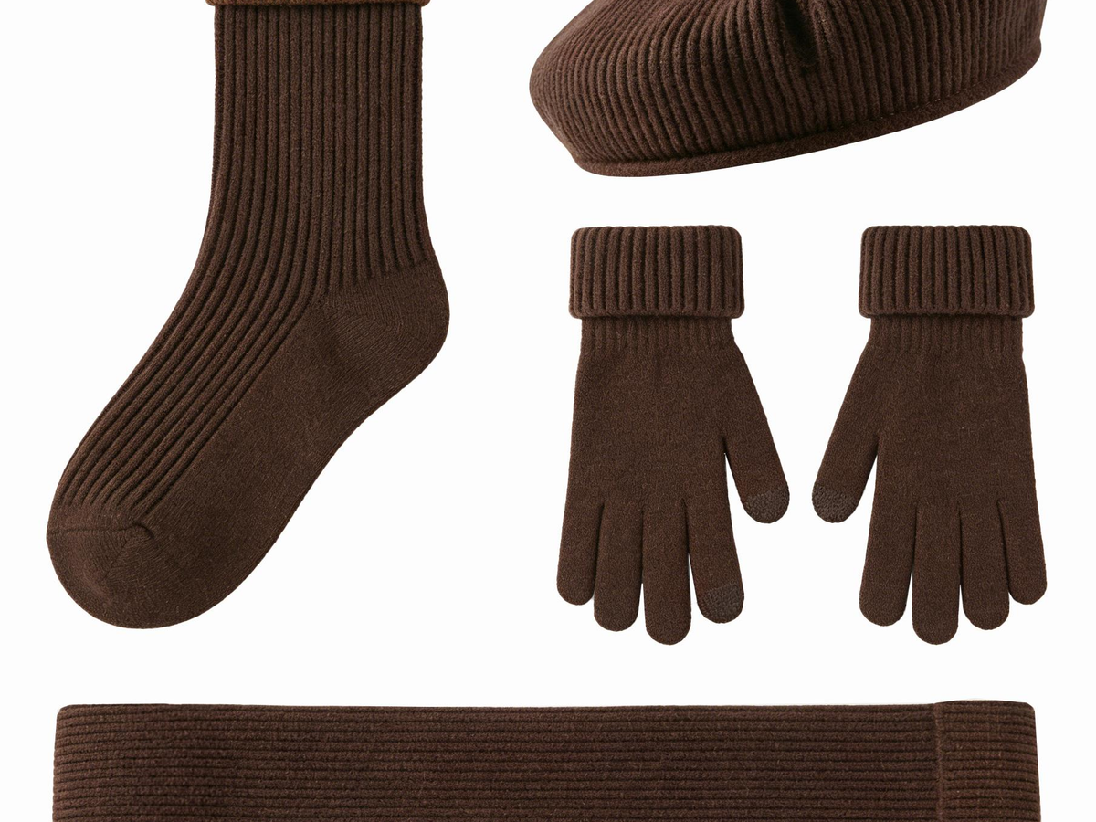 Ribbed Knit Beret 4-Piece Winter Set