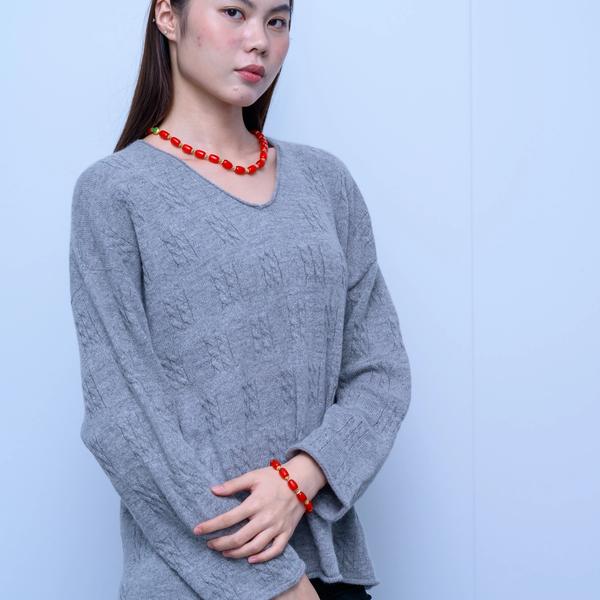 s042Misty Gray Textured V-Neck Relaxed Knit Sweater 2