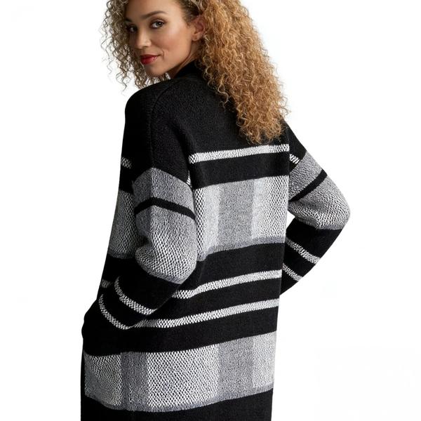 s111Black & White Texture Block Cardigan 4
