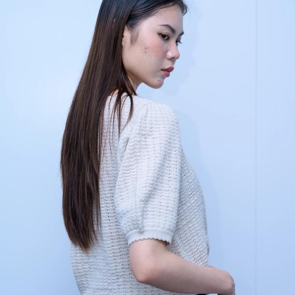 s051Off-White Puff Sleeve Waffle Knit Top 4