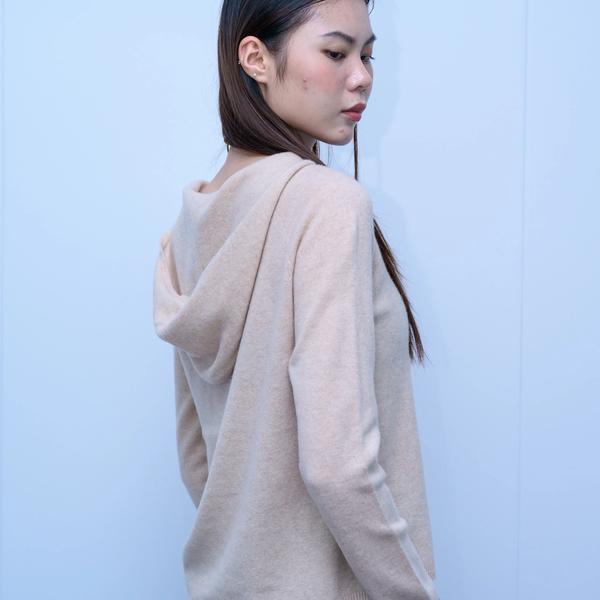 s031Misty Soft Hooded V-Neck Knit Top 4